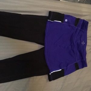 Athleta leggings with skirt